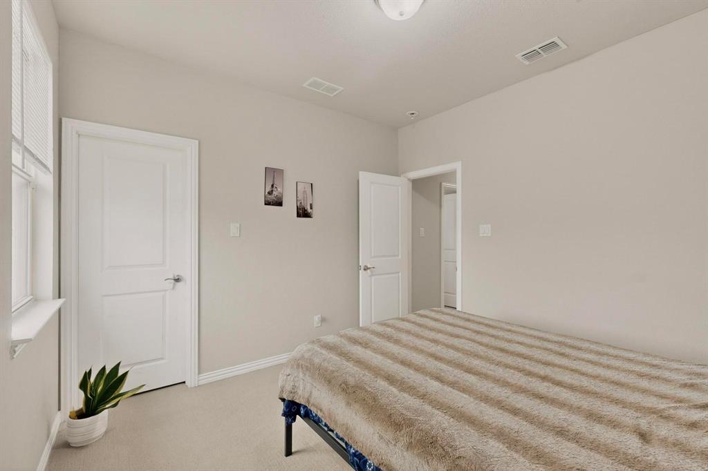 1027 Zachary Way Allen, TX 75013 - Photo 21 of 35 Perfect kid's room