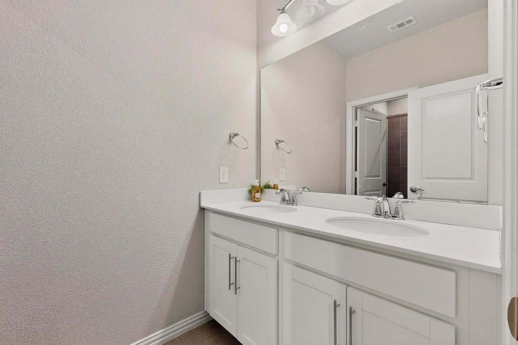 1027 Zachary Way Allen, TX 75013 - Photo 24 of 35