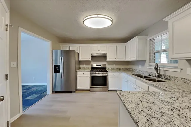 $2,375 | 3366 English Oaks Drive Northwest, Kennesaw, GA 30144