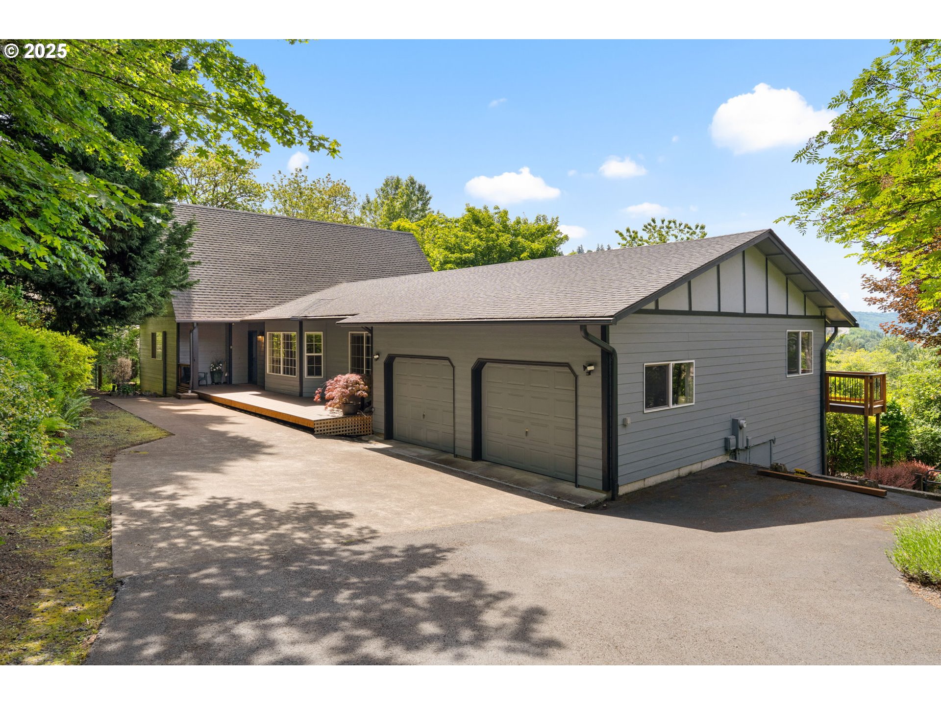 a house view with a backyard space