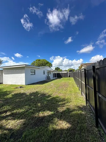 $3,400 | 19823 Southwest 119th Court, Miami, FL 33177