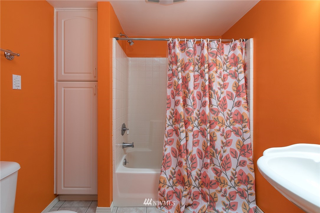 4125 Southeast 4th Place Renton, WA 98059 - Photo 20 of 23