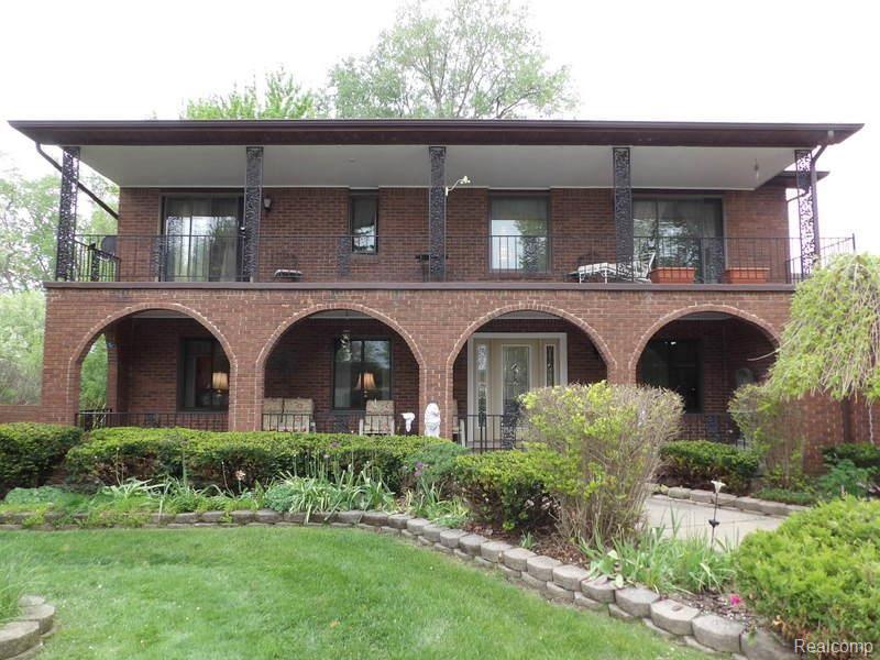 13710 Reeck Road Southgate, MI 48195 - Photo 3 of 63 100_2948.jpg