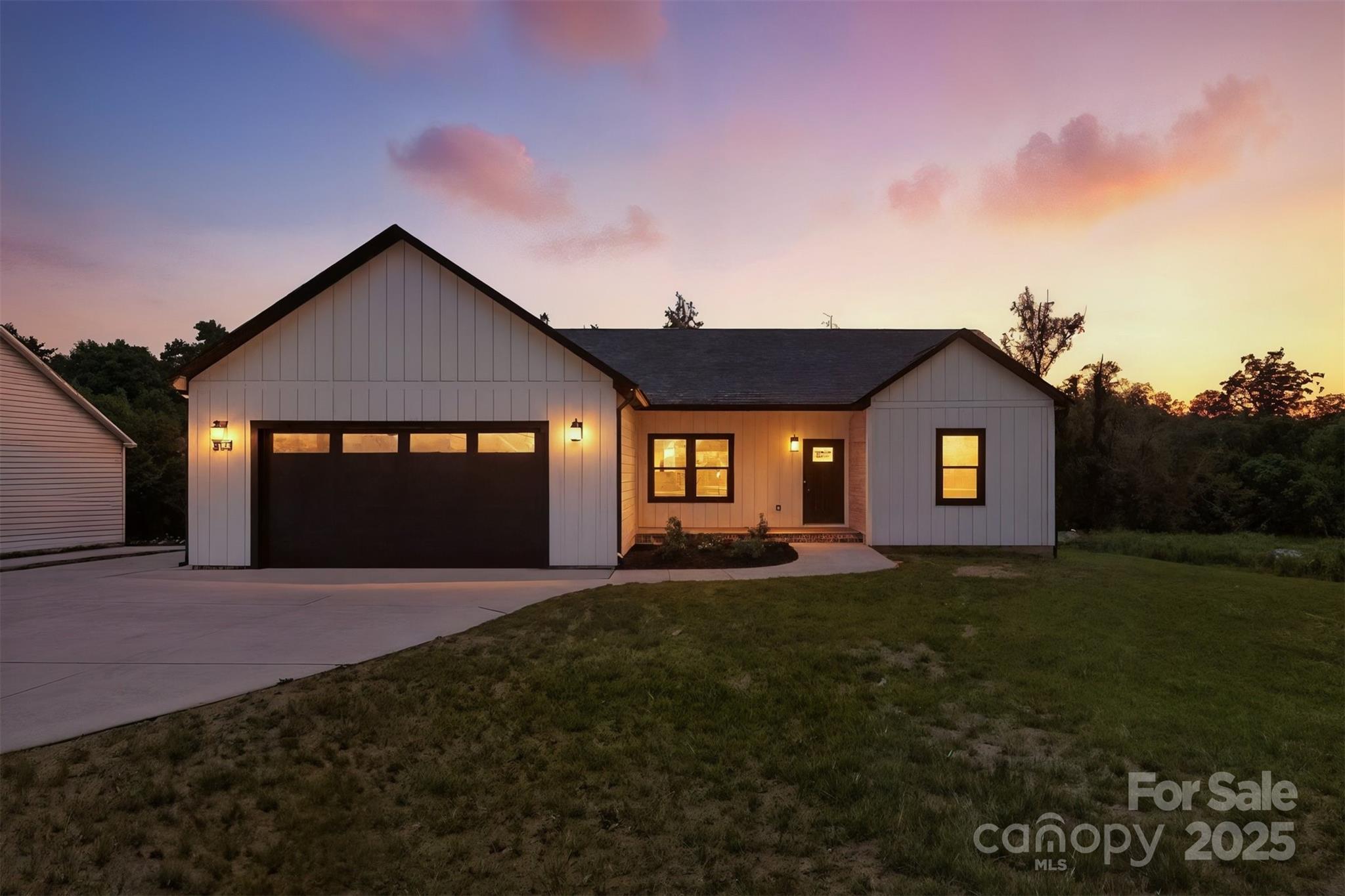 1019 Null Road Lincolnton, NC 28092 - Photo 1 of 32 Gallery Image 1