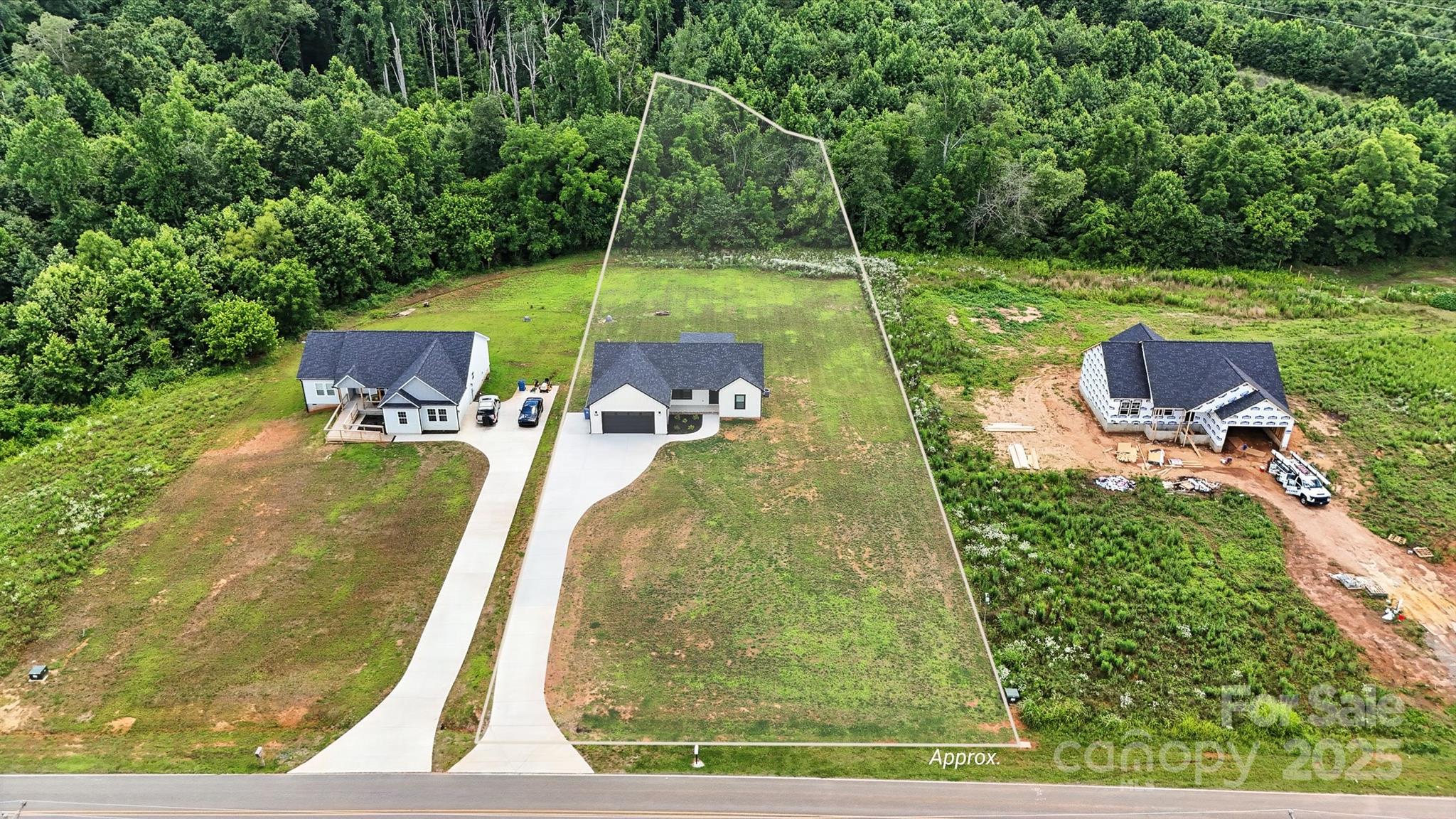 1019 Null Road Lincolnton, NC 28092 - Photo 3 of 32 Gallery Image 3