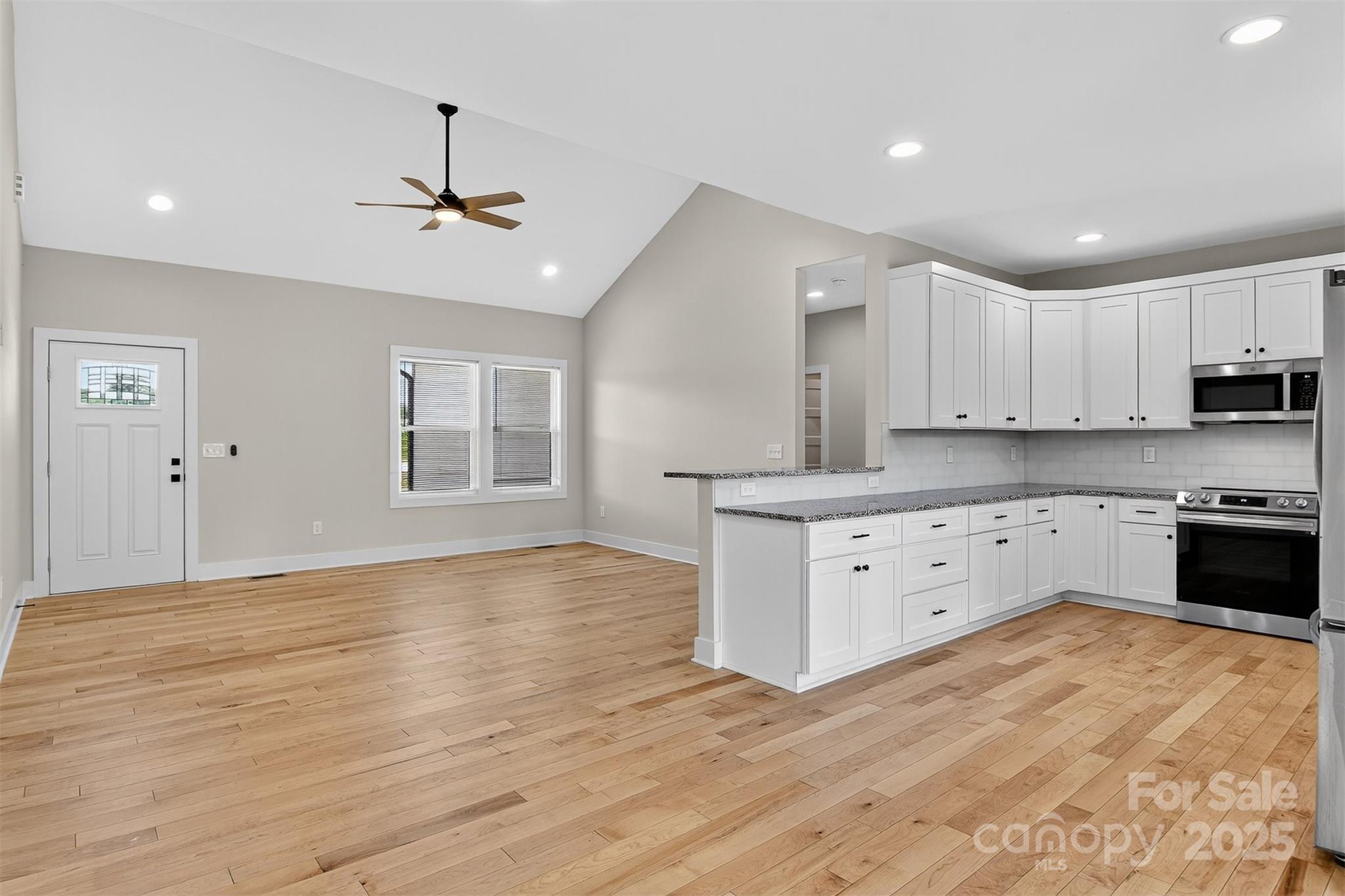 1019 Null Road Lincolnton, NC 28092 - Photo 9 of 32 Gallery Image 9