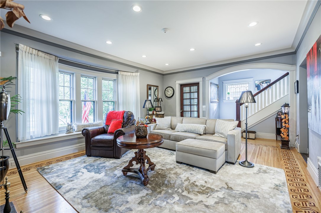 183 Corwin Road Rochester, NY 14610 - Photo 7 of 43