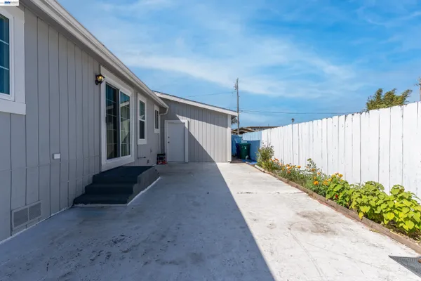$674,900 | 628 South 17th Street, Richmond, CA 94804