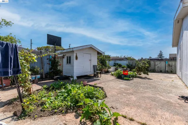 $674,900 | 628 South 17th Street, Richmond, CA 94804