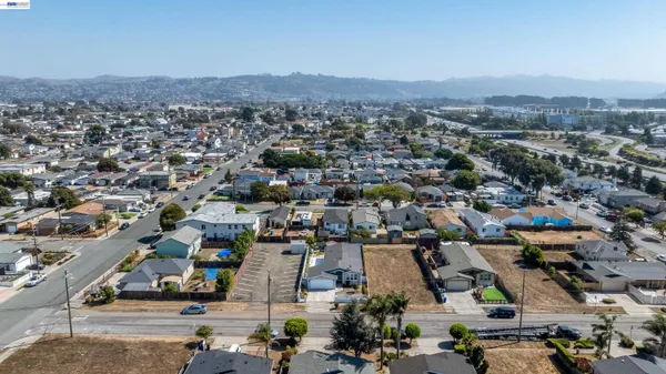 $674,900 | 628 South 17th Street, Richmond, CA 94804