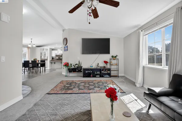 $674,900 | 628 South 17th Street, Richmond, CA 94804
