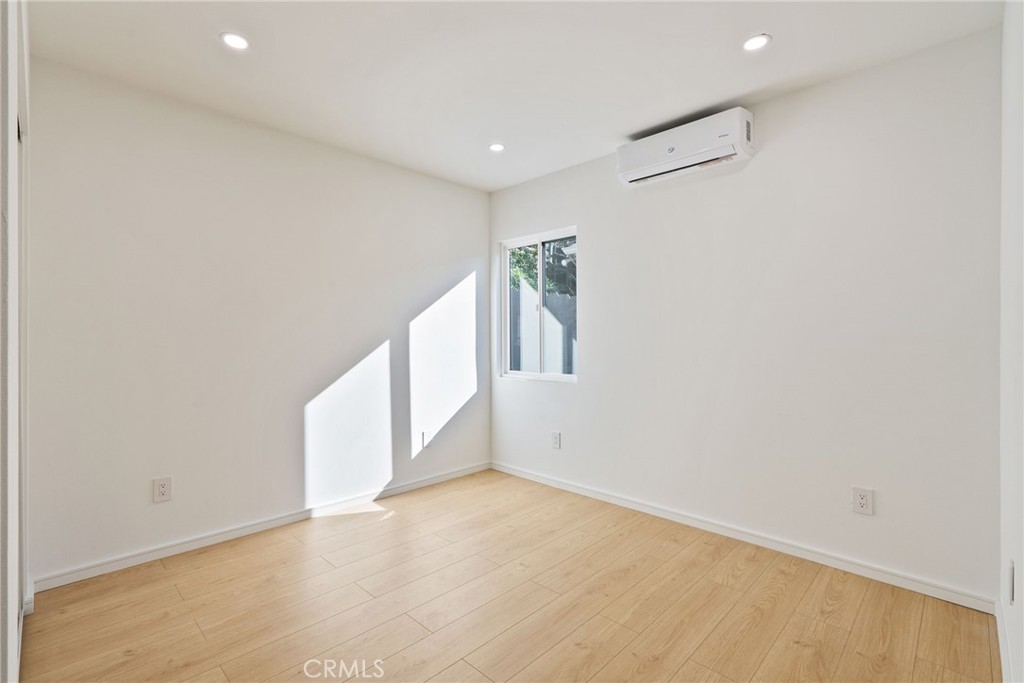 4868 La Roda Avenue Los Angeles, CA 90041 - Photo 15 of 26