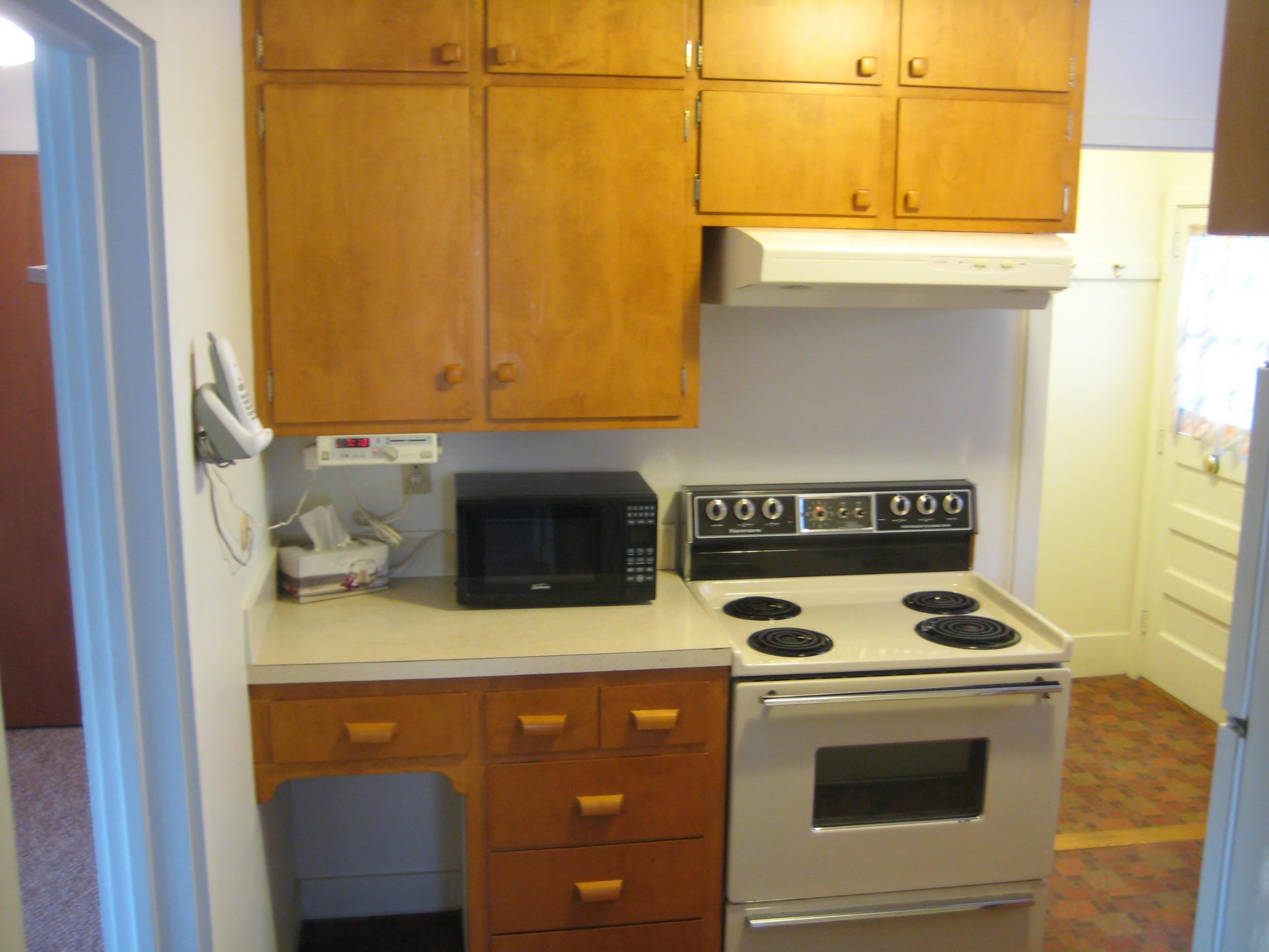 665-667 Wallis Road Rye, NH 03870 - Photo 6 of 22