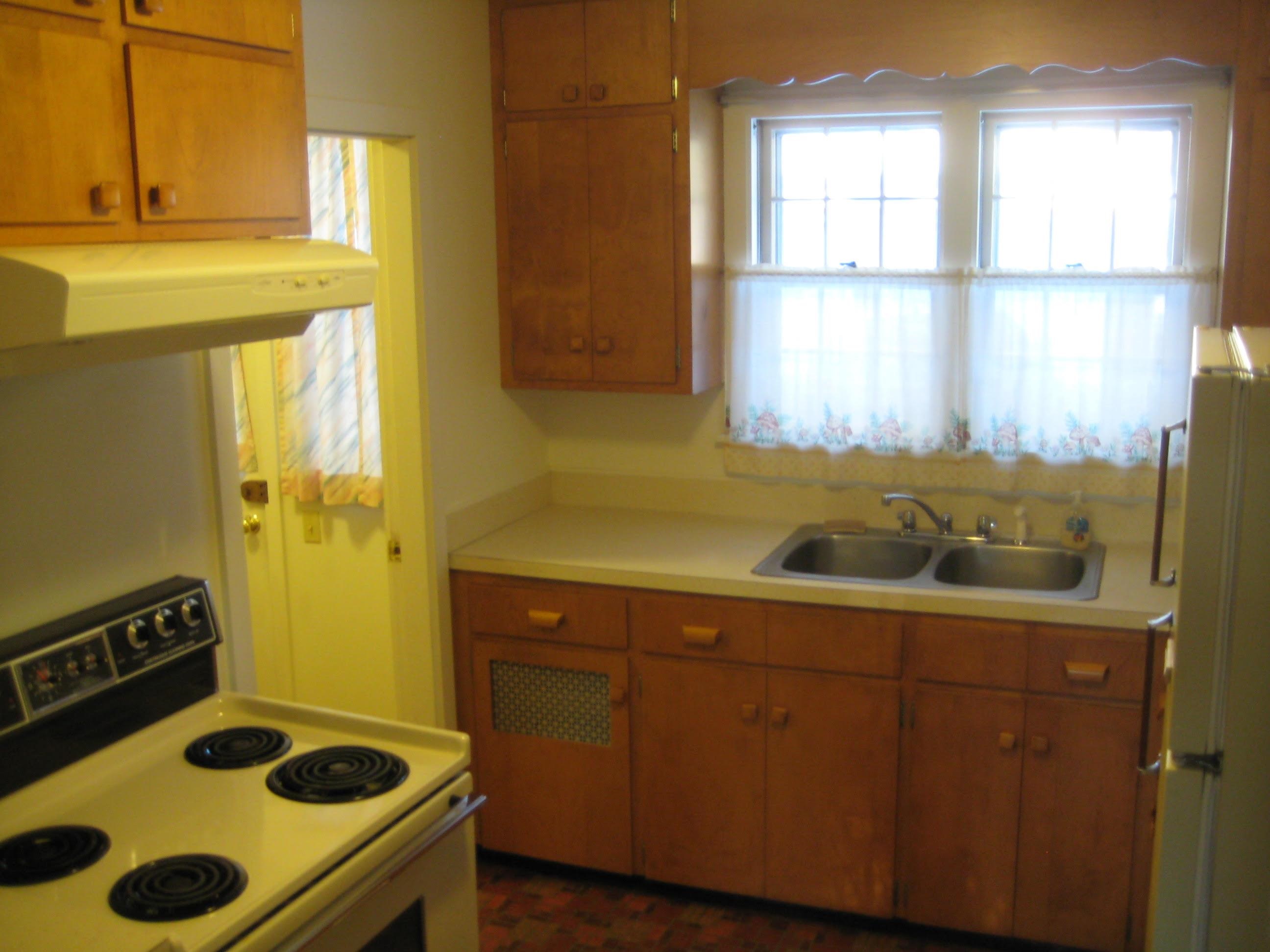 665-667 Wallis Road Rye, NH 03870 - Photo 8 of 22