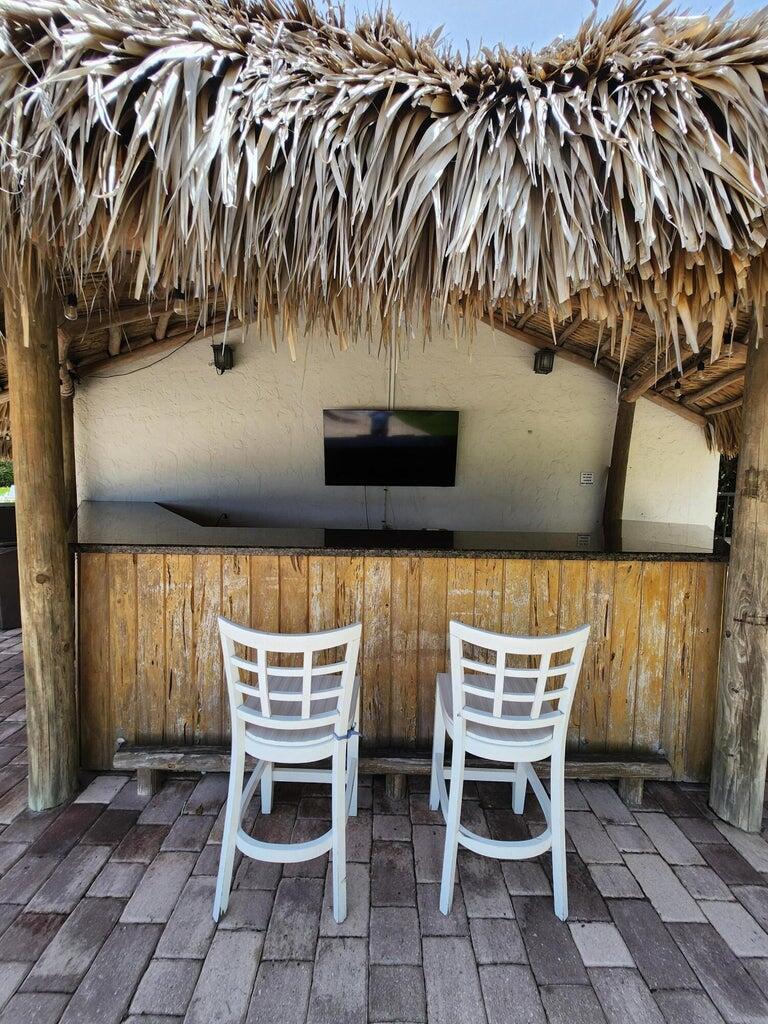 899 Jeffery Street, Unit 4150 Boca Raton, FL 33487 - Photo 24 of 26 PB Pool hut shot