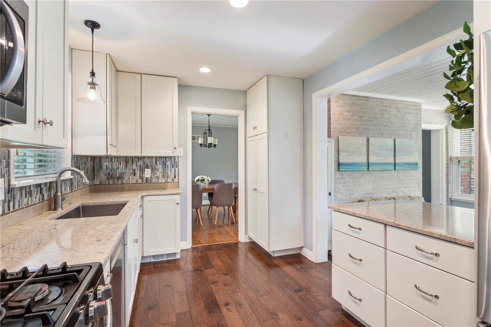 514 Gabriel Drive Kirkwood, MO 63122 - Photo 12 of 47