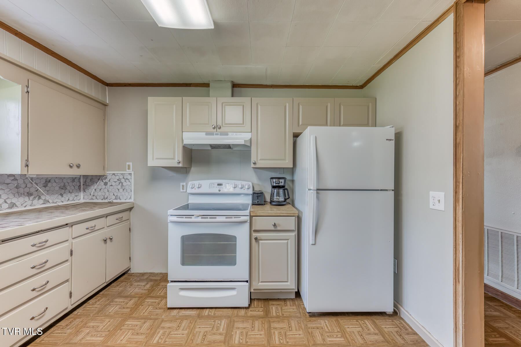 945 North Elm Avenue Erwin, TN 37650 - Photo 17 of 46 945 N Elm Ave-17