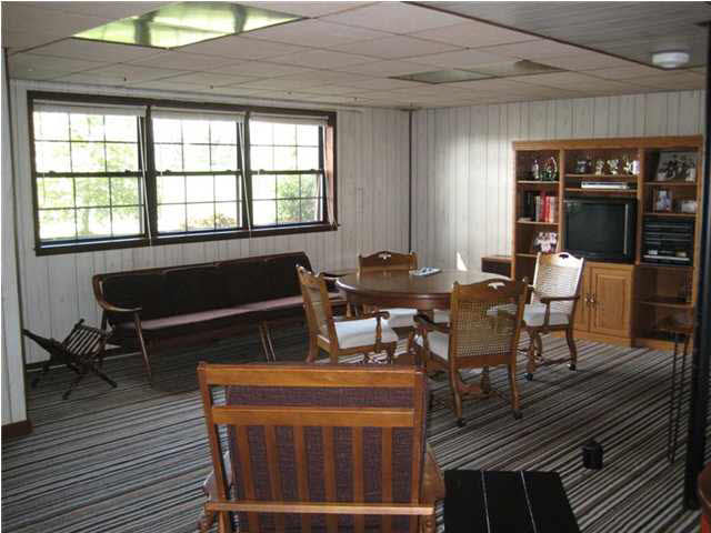 415 South Truman Road Jasper, IN 47546 - Photo 18 of 20 Gallery Image 18