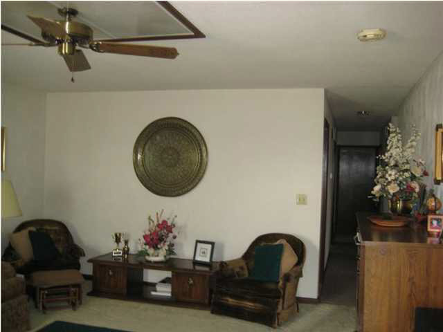 415 South Truman Road Jasper, IN 47546 - Photo 3 of 20 Gallery Image 3