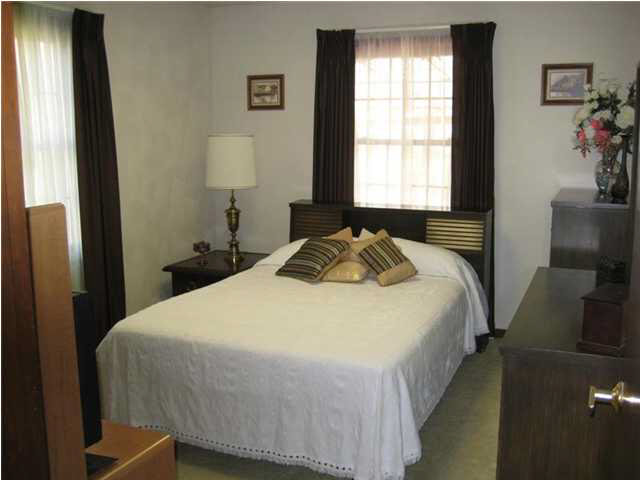 415 South Truman Road Jasper, IN 47546 - Photo 9 of 20 Gallery Image 9