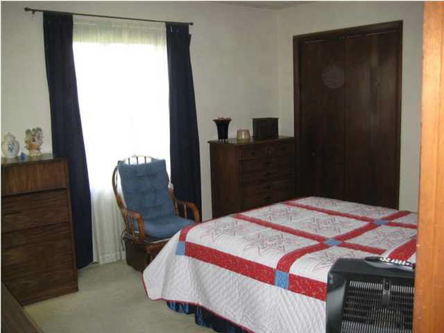 415 South Truman Road Jasper, IN 47546 - Photo 10 of 20 Gallery Image 10