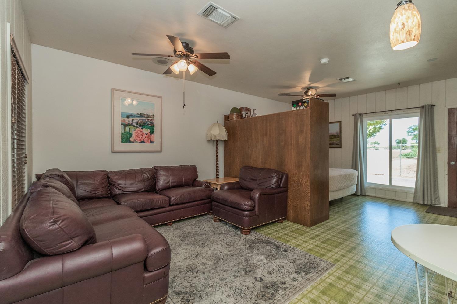 18852 East Adams Avenue Reedley, CA 93654 - Photo 29 of 60 Gallery Image 29