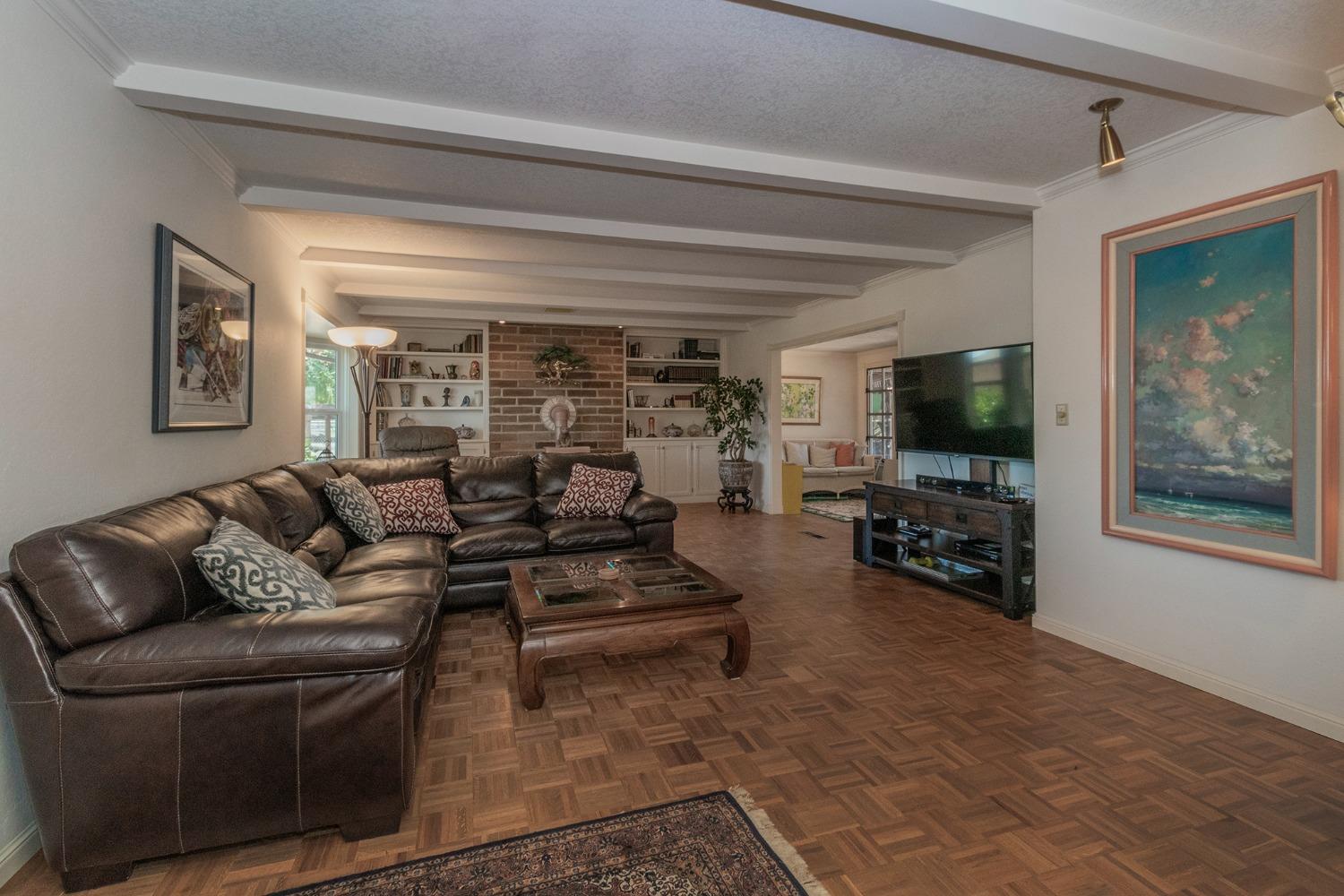 18852 East Adams Avenue Reedley, CA 93654 - Photo 3 of 60 Gallery Image 3