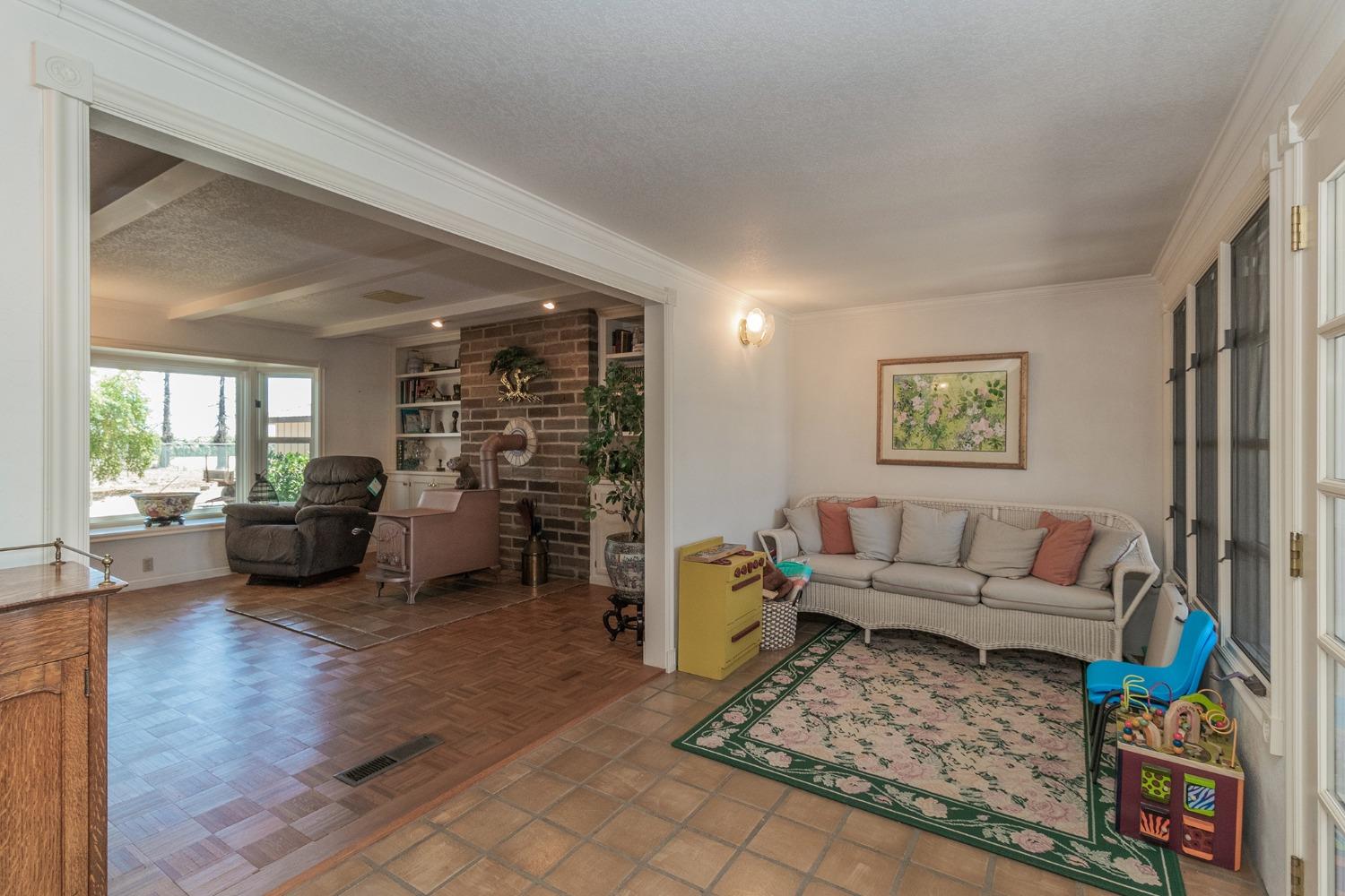18852 East Adams Avenue Reedley, CA 93654 - Photo 7 of 60 Gallery Image 7