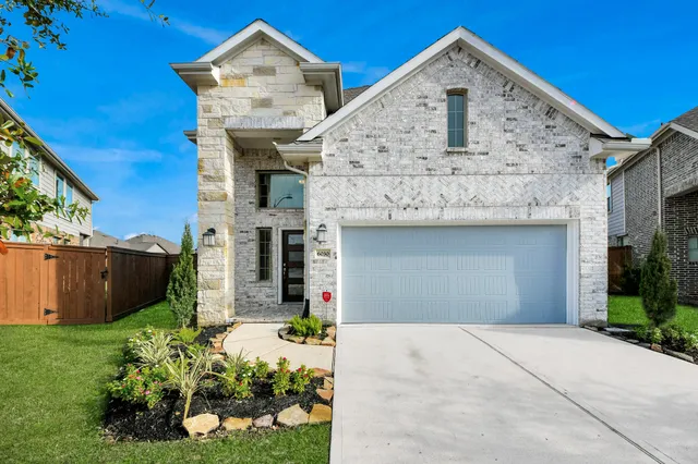 $2,700 | 6030 Rivercane Way, Katy, TX 77493