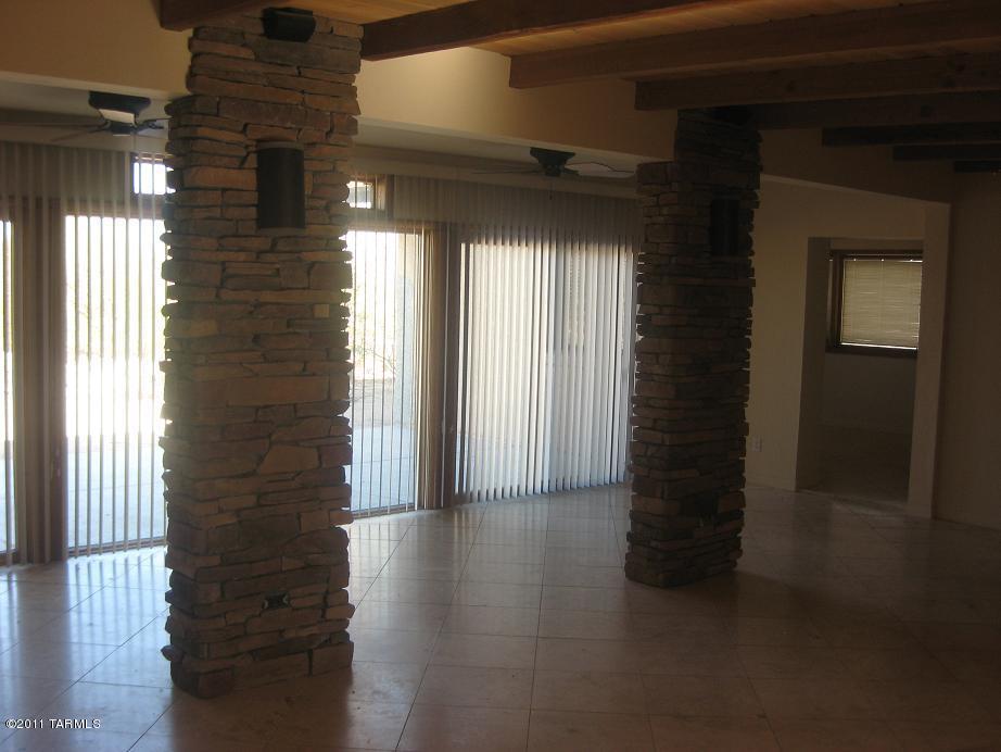 351 East Rudasill Road Tucson, AZ 85704 - Photo 8 of 27