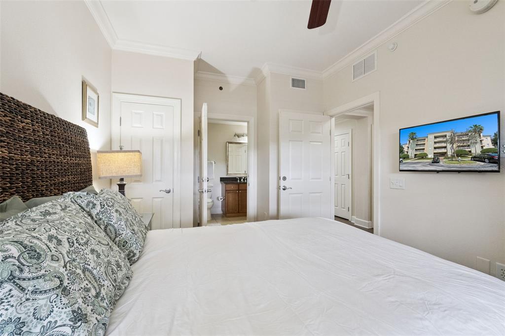 1352 Centre Ct Ridge Drive, Unit 302 Reunion, FL 34747 - Photo 17 of 58