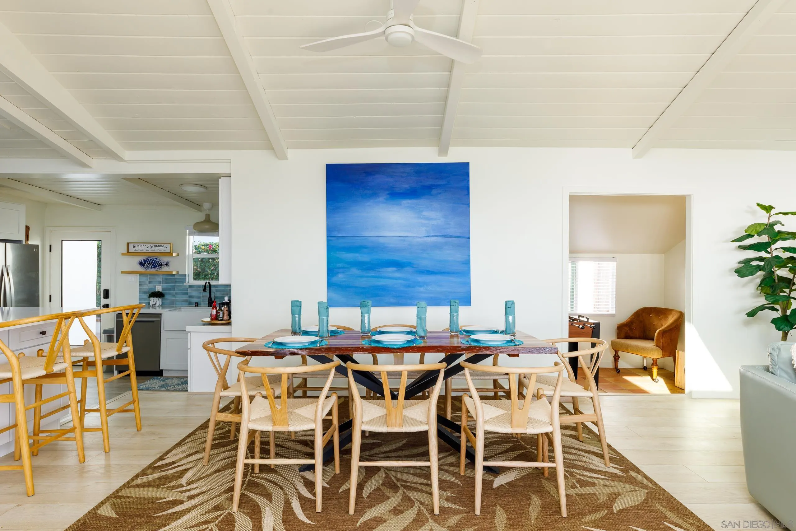 110 8th Street Del Mar, CA 92014 - Photo 8 of 45 a view of a dining room with furniture