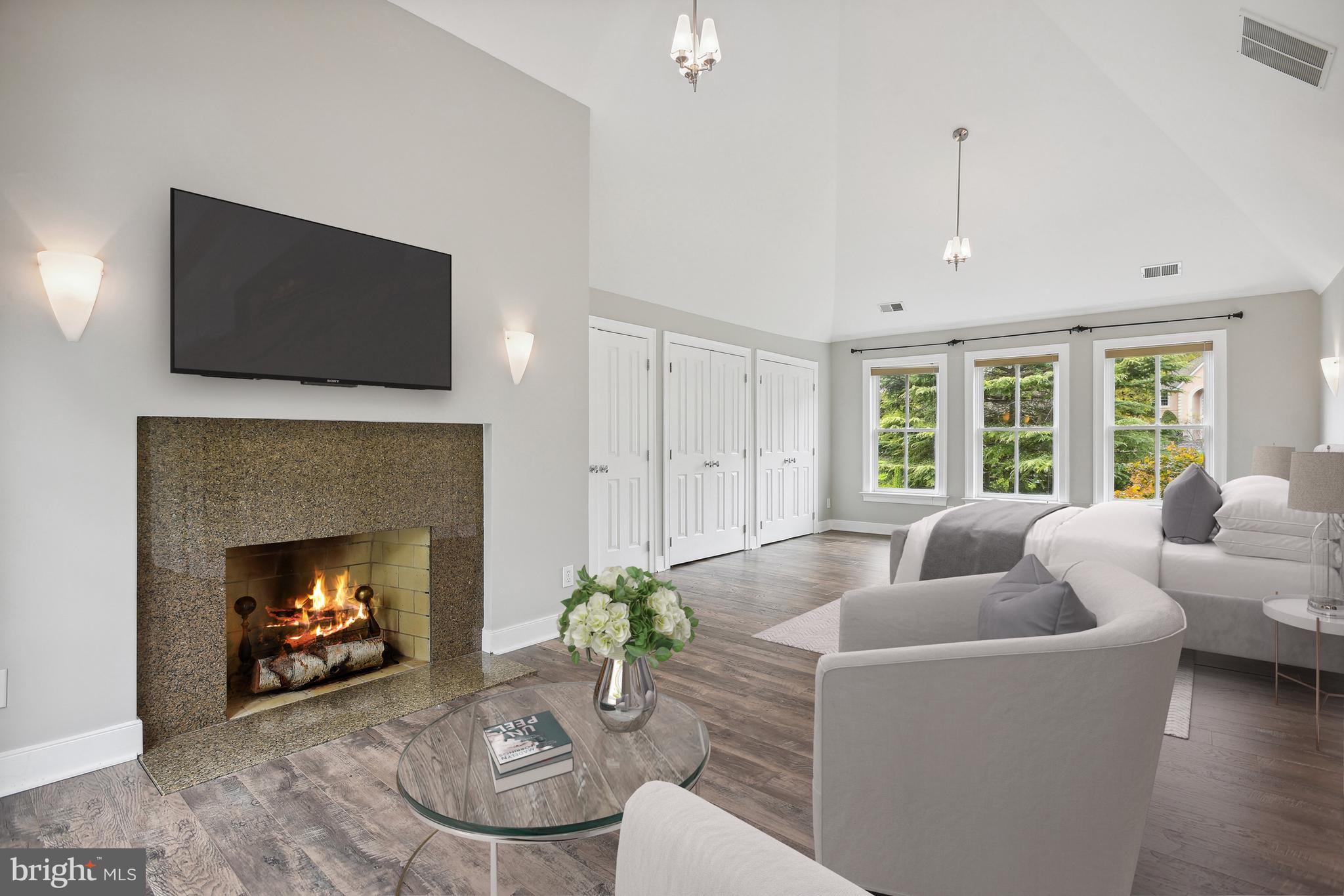 10747 Riverscape Run Great Falls, VA 22066 - Photo 19 of 39 Primary Suite