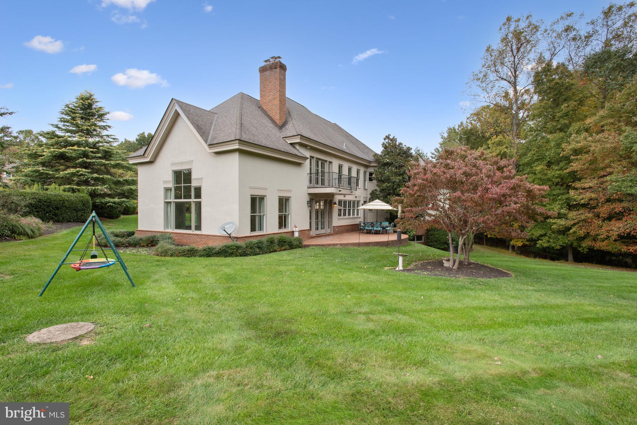 10747 Riverscape Run Great Falls, VA 22066 - Photo 36 of 39 Side Elevation