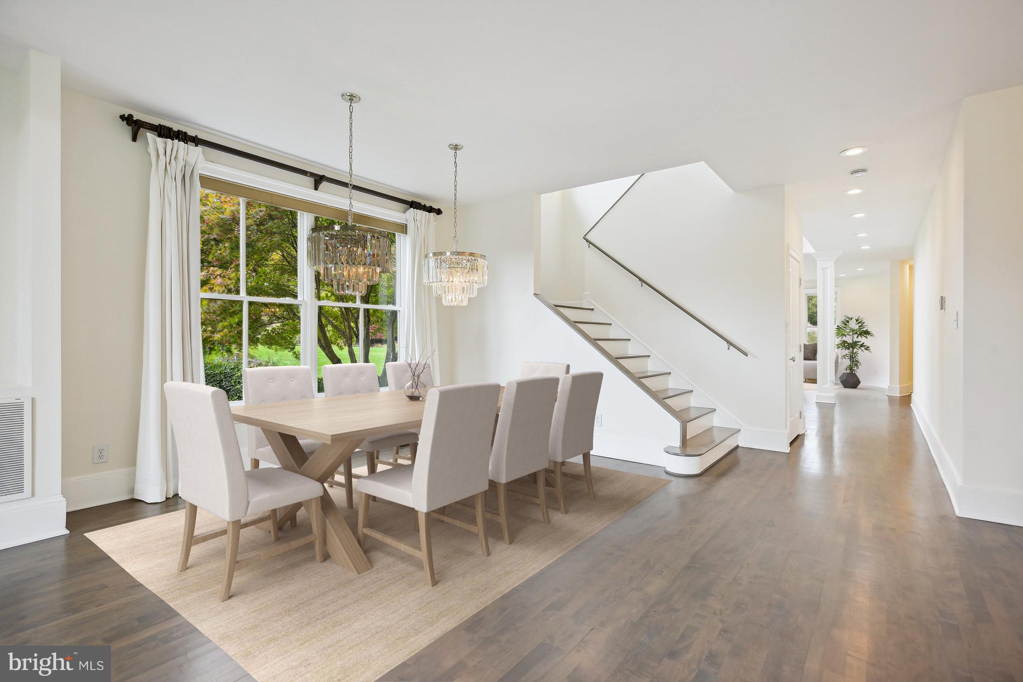 10747 Riverscape Run Great Falls, VA 22066 - Photo 8 of 39 Dining Room