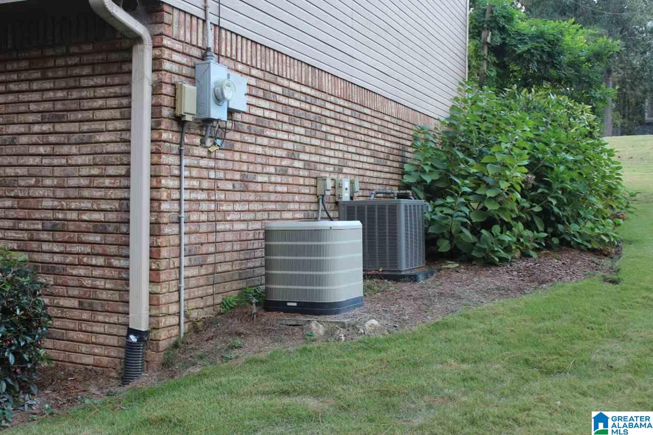 1016 Colonial Drive Alabaster, AL 35007 - Photo 8 of 47