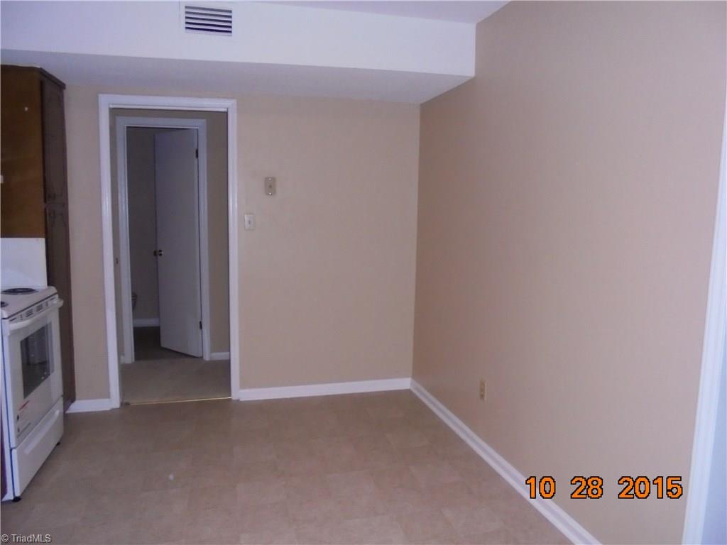 201 Northpoint Avenue, Unit E High Point, NC 27262 - Photo 8 of 16 Gallery Image 8