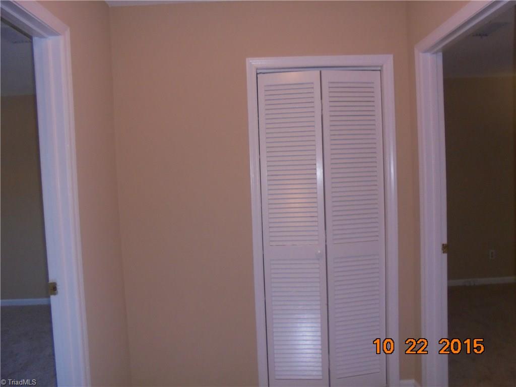 201 Northpoint Avenue, Unit E High Point, NC 27262 - Photo 9 of 16 Gallery Image 9