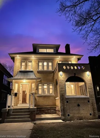 $1,800 | 2030 Hazelwood Street, Detroit, MI 48206