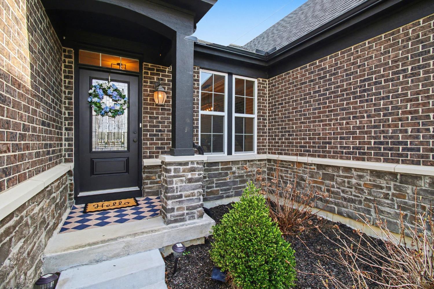 4804 Roses Run Batavia, OH 45103 - Photo 2 of 47