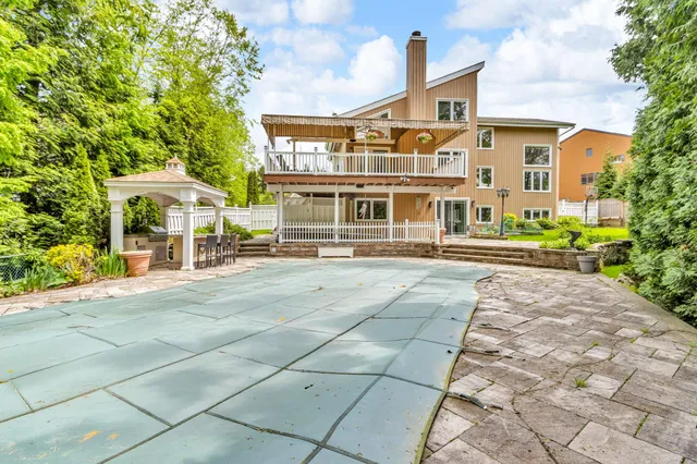 a front view of a building with street view