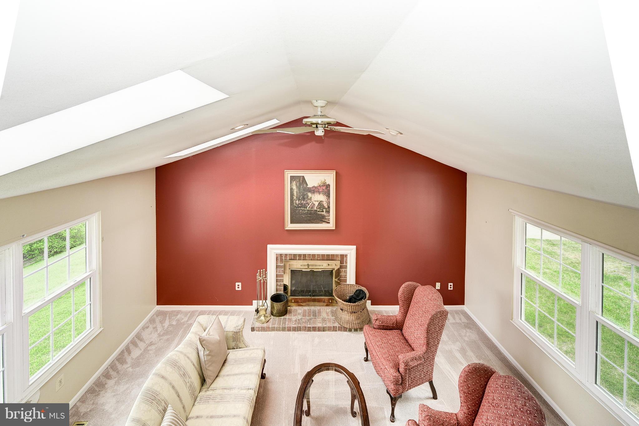 3072 Memory Lane Silver Spring, MD 20904 - Photo 8 of 24 Family Room