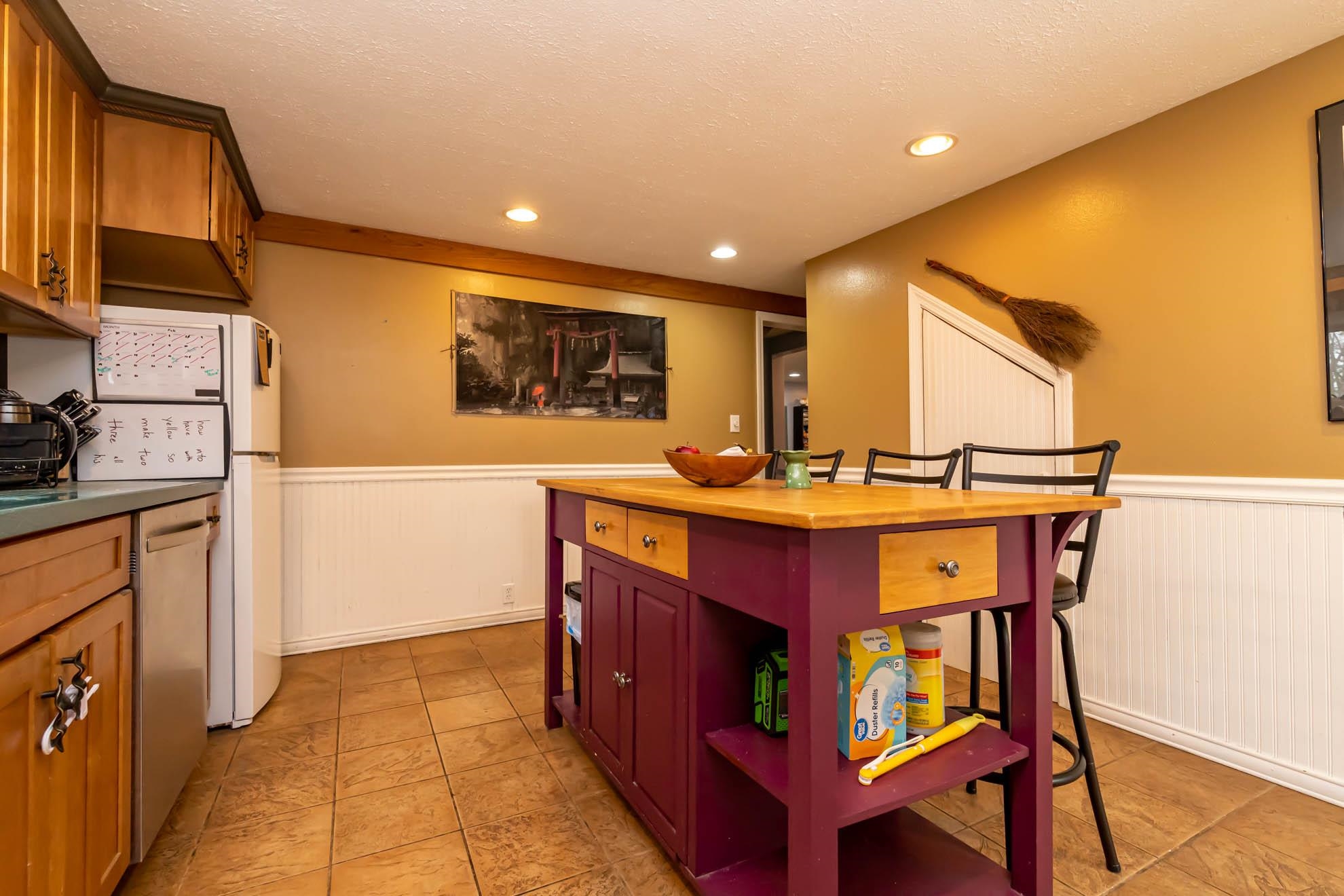 14 English Range Road Derry, NH 03038 - Photo 6 of 24