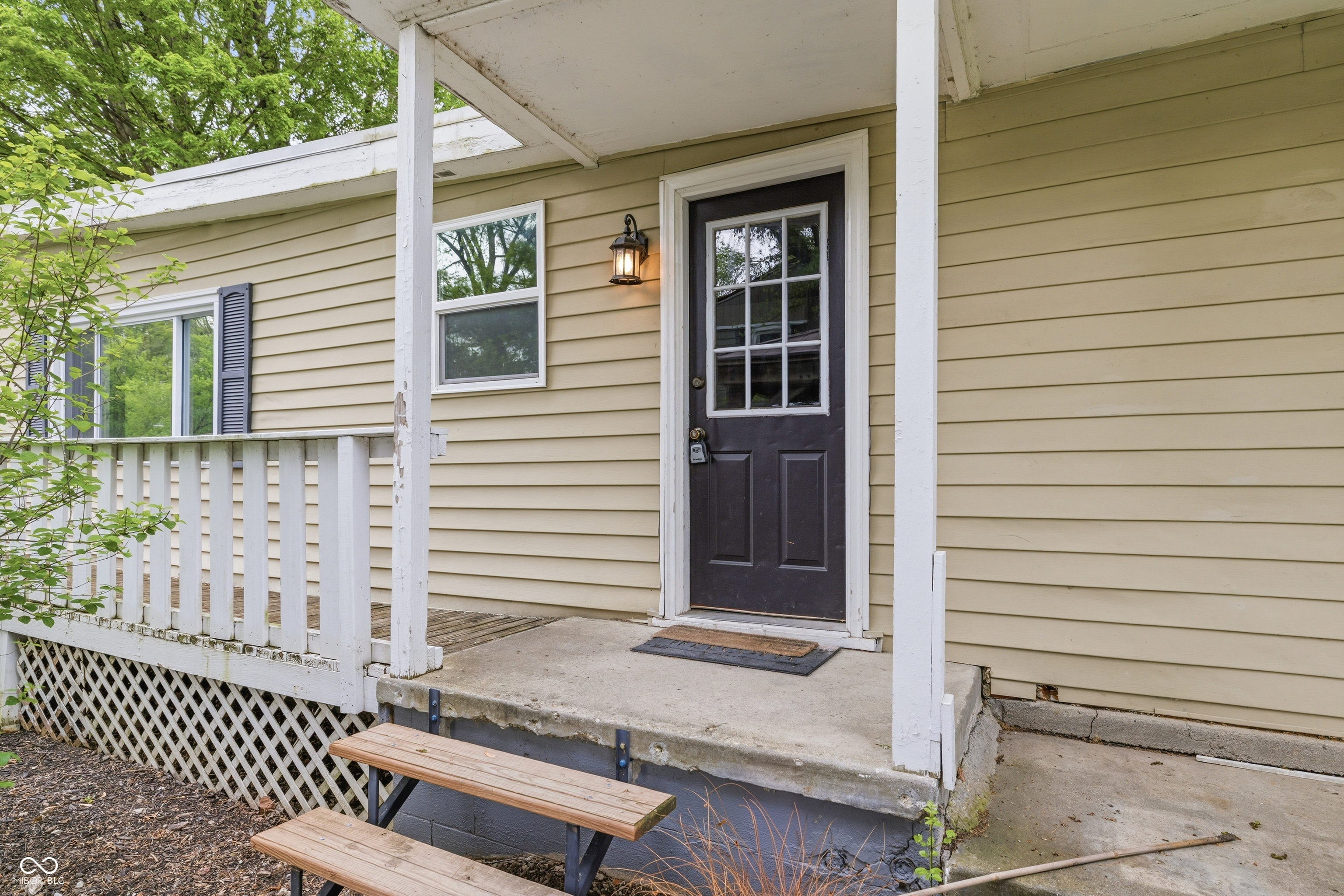 15581 Meith Street Fortville, IN 46040 - Photo 2 of 32
