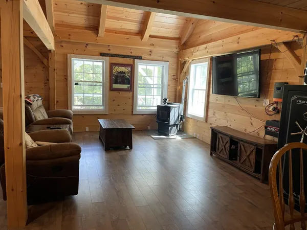 $650,000 | 168 Route 103 E, Warner, NH 03278
