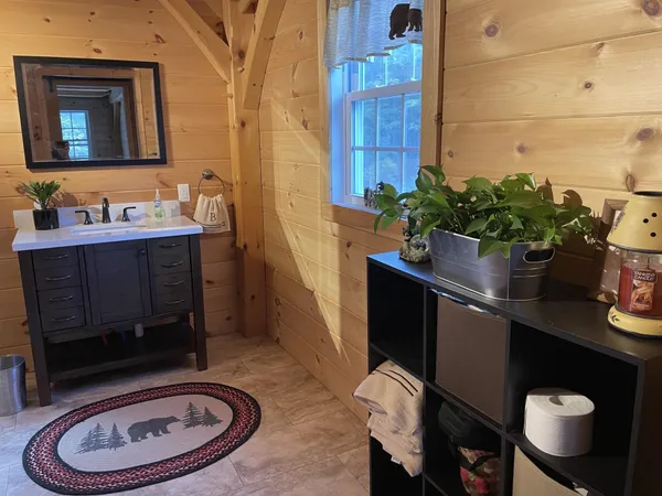 $650,000 | 168 Route 103 E, Warner, NH 03278