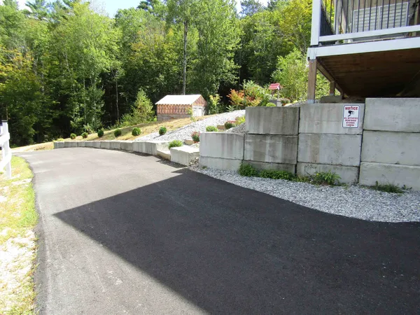 $650,000 | 168 Route 103 E, Warner, NH 03278