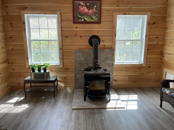 $650,000 | 168 Route 103 E, Warner, NH 03278