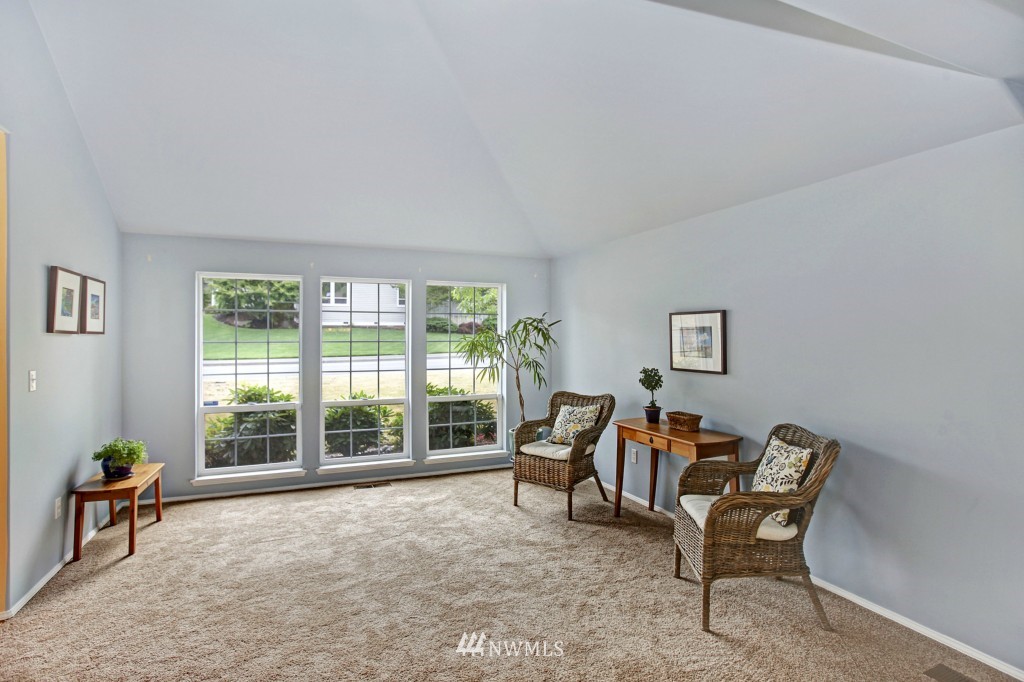 1707 Field Place Northeast Renton, WA 98059 - Photo 6 of 14