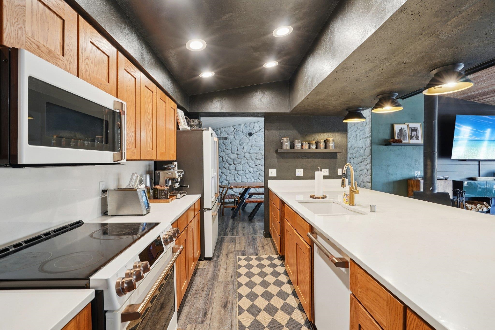 5438 Marie Road Oregon, WI 53575 - Photo 20 of 80